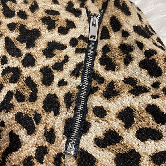 H&M Skirt womens Sz 2 Mini textured leopard print Faux Wrap Zipper Asymmetrical - Picture 11 of 11